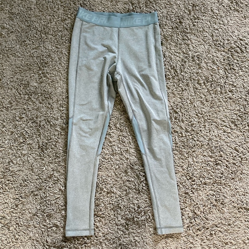 Gray Nike Pro Dri Fit Leggings Women’s Small